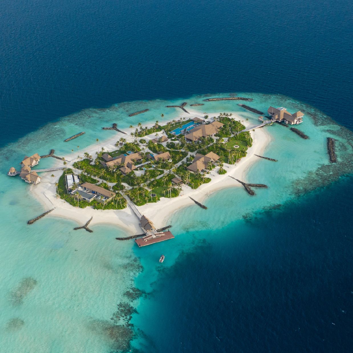 Ithaafushi Banner